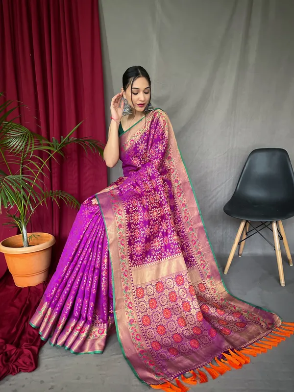 Purple_Pure_Bandhej_Patola_Silk_Sarees_with_Minakari_Work_With_Blouse_Piece_Attached